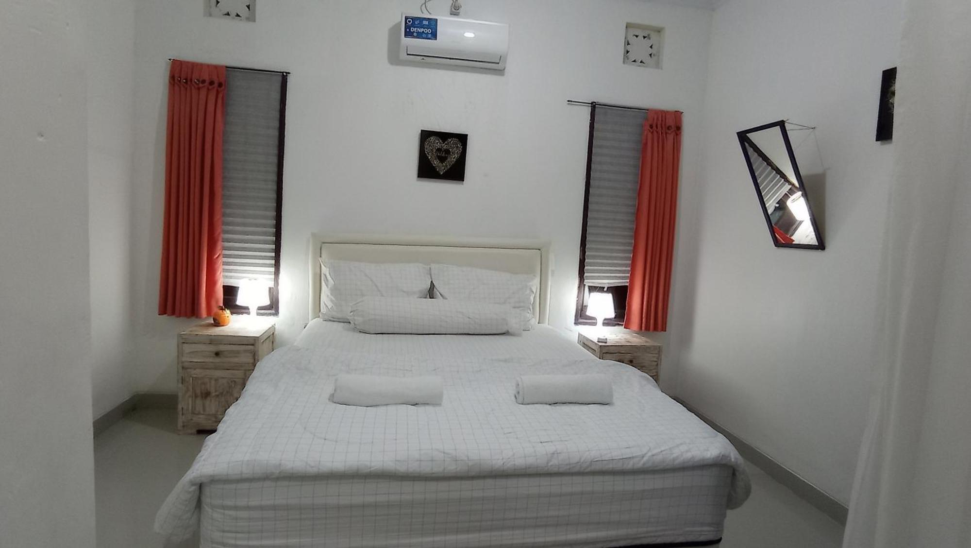 Neny'S Homestay Saba Exterior photo